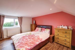 Bedroom- click for photo gallery